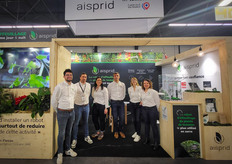 Nicolas Salmon, Rébecca Lebeurier, Alexandre Cornu, Solene Lamy, Goudey Samantha, Maxime Le Manach et Julien Roux of aisprid talked about the growing demand for their robot