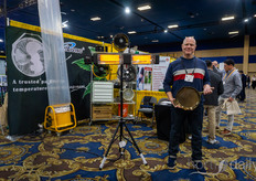 Jimi McCagno, iLiving. If you bought 4 fans at the company, you got a pan. Whether you always got a fan when buying 4 pans, was under debate.