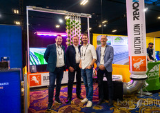 Reinier Donkersloot. Chris van der Gaag, Vincent van der Gaag, and Peter Bakker, Dutch Lion, with their growing system in the back