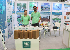 BioGrow's Manpreet Malanch and Tarun Bhardwaj showcased their unique substrates and growbags, eagerly discussing a new substrate sensor with growers, greenhouse operators, and ag-tech professionals at the show.