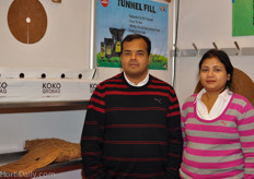 Thomas and Roshini Suseel from Madappatt next to the KOKO GROBAG. More information: www.maddapattexports.com