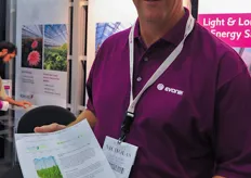Nick Holubowsky from Evonik holding a self printed version of the Horti Daily to show to visitors.