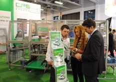 Case Packing Systems Joan Berkvens informing visitors