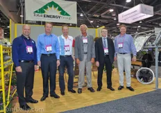 Mike Marino of Priva NA visiting the booth of the Total Energy Group, from left to right: Dennis, Ruud, Bert, Peter and Arthur.