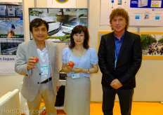 Hiraaki Tomita and Mami Hashimoto of Tomita Technologies Ltd.and Marcel Schulte of HollandGaas.
