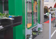 Bercomex has designed a new rose de-leager that can be integrated in the existing and new processing lines.