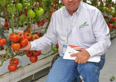 Last year when we met Sedrach Camacho, he was still a grower. Since a few months he is working as an advisor an representative for Seminis & De Ruiter.