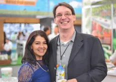 Geoponica's head grower Richard Billekens together with his wife Emma. Click here to read an interview with Richard; http://www.hortidaily.com/article/9982/Mexico-If-youre-not-disciplined-you-will-not-achieve-anything