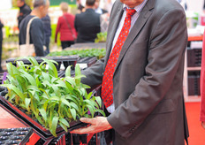 Bernhard Aichele from Herkuplast with their new orchid propagation tray.