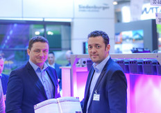 Torben Hansen and Thomas Rubaek of Senmatic. They have done many projects in 2014; the installation at a Dutch tulip grower is remarkable; learn more about it in this article : http://www.hortidaily.com/article/13783/Full-scale-LED-installation-at-Dutch-tulip-grower