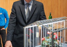 Rainer Stratmann from Stratmann Industrietechnik offers self developed highly sophisticated climate computers. www.klimaregelung.de He is also a terrific singer!