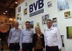 "Patrick Winkelman, Bram van Bommel, Nathalie Vallen and Johan van Gelderen of BVB presented BVB Impress. Johan van Gelderen: "BVB Impress is the new generation press block, based on sphagnum peat moss, ensuring a higher air content and guaranteeing good shap retentention during the formation of the blocks. It can be used for all systems and all press block making machines. It consist of 100% natural materials, without chemical additives."