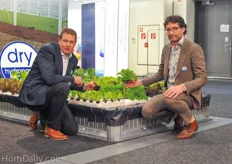 TopKrop grower Chris Noordam and Maurice van der Knaap of Dry Hydroponics