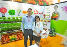 Ruud Berkvens of Enza Zaden together with Thai distributor Tirirat Sawantarat of Horti-Grow Co. Ltd.