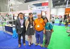 Yang Xitong and Diana Peng from Chinese greenhouse builder Beijing Kingpeng together with Robert White from Aquaponics Thailand.