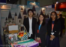 Wathang Donkrajang and Premruedee Kunna from GS1 Thailand and Weeraya Sungnoi from The Thai Packaging Assosiation.