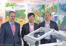 Arjan van der Klaauw of Prins group together with Gao Yulong and Gong Jian of the Henan Sino-Dutch horticulture joint venture.