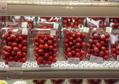 Average price of 2.80 USD for a dish with Chinese cherry tomatoes.