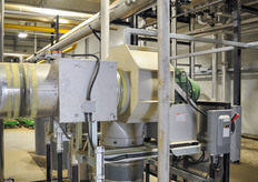 This is the CO2 infrastructure; the pipe above is the main supply that comes from Greenfields. As this is very pure CO2, it is enough for 4 times 22 acres of greenhouses. Truly Green needs to dilute the CO2 before they can apply it in their operations.