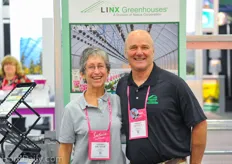 Denise Smith of Burpee visiting Scott Thompson of Linx Greenhouses.