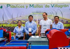 Loris Gallo of Urbinati together with his new distributor ; Plasticos y Mallas de Villagran.