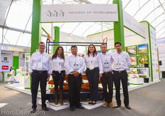 The team from Asesores en Invernaderos.