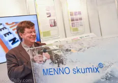 Laurents Kempkes demonstrating Skumix of Menno Clean.