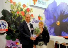Ge Bentvelsen, ABZ Seeds, showed the strawberry collection Delizz and Delizzimo. The plant won an award last year and therefore Ge felt like he couldn't miss the IPM. He could just be on IPM for one day because on thursday, the jury of a regional award visited his company.