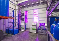 This the demonstration plant factory at Urban Crops in Waregem. Its based on a closed plant production system; only robots have access to the crates with crops in the PFAL.