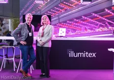 Paul Gray and Rebecca Knight of Illumitex.