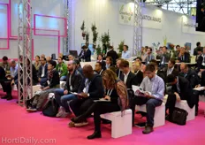In different theatres talks were given on vertical farming, innovative technologies and more. Generally those talks were well attended, as was this one - a presentation by Paul Hardej from Illumitex.