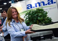 Jannan Alles of AMA Plastics Ltd showing their latest substrate innovation for microgreens.