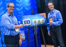 Larry and Jon of Bluelab with their new precise dosing unit