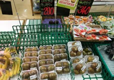 Domestic green kiwis ; sold in a pack of four for €2,46.