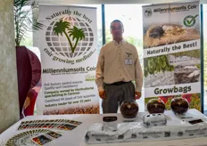 ALl the way from Canada: Dave Wilding of Millenniumsoils Coir. Dave told us they currently have many European growers using their coir fibres.