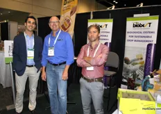 Grower Ronnie Miller visits the Biobest team: Harman Gilbert and Fonny Theunis