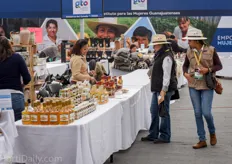 Local Guanajuato businesses had the opportunity to showcase and sell their local products at the show.