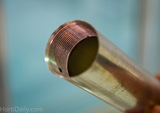 Varnet's All-Aluminum structure can even be installed with aluminium 51's pipe rail heating. According to the greenhouse builder this saves huge amounts of installation time as they are no longer required to be welded on site.