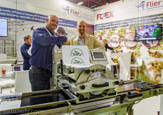 José Carretero of Flier sold a machine to Turkish propagator Ertan Gonca of Izmir Fide.