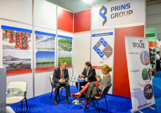 Arjan van der Klauw of Prins in conversation with a client.