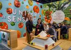 Colorful new varieties at the booth of French breeder Gautier.