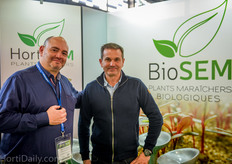 José Carretero of Flier Systems together with organic young plant grower Hubert Salaun of BioSEM.