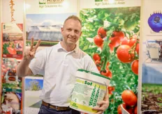 Barry Zuidgeest of Mardenkro promoting Sombrasol at the booth of Agri Solutions Asia.