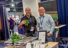 Lars Jensen and Ron Wyatt of Blackmore promoting the organic application of the Ellepot system in vertical and urban farming settings.