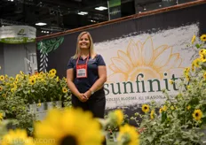 Alicain Carlson promoting Syngenta's Sunfinity sun flowers.