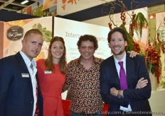 Barry de Jong, Nicole Schelling with RedStar and Ed Smit of Ideavelop and Boy de Nijs with HortiMaX