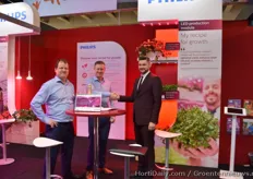 Signing on the exhibition: Philips Lighting has installed its first LED grow light project for cucumber cultivation in Russia with Agrokultura Group, LLC and its new business partner Svetogor. http://www.hortidaily.com/article/40991/Russia-Cucumber- grower-installs-lighting-on-7,550-m2