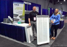 Celena Davis and Burt Hovis showing molded Fiber Glass as an alternative material. They explain how the ROI of their product is interesting thanks to the higher durability, even under harsh circumstances.