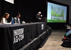 In the forum also Shane Terry, CEO of TapRoot Holdings & Suzanne Stone, director of horticulture and research at Urban Seed inc.