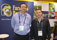 Stephen Yubeta and Roberto Tarriba with Farmer's Best.